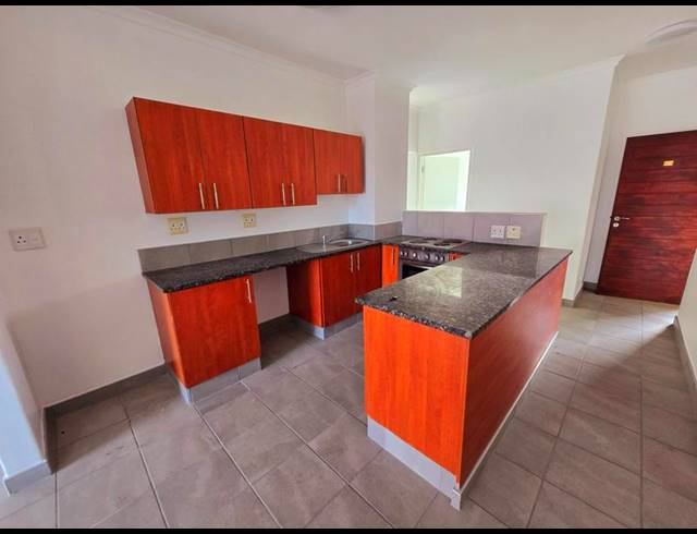 3 BEDROOM APARTMENT FOR SALE IN WINKLESPRUIT